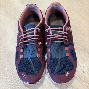 On Running Women’s Sneakers in Burgundy and Pink